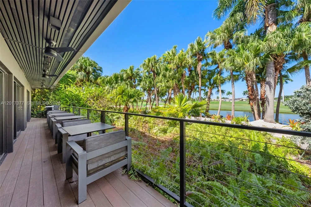 5750 La Gorce Dr Miami Beach, FL 33140