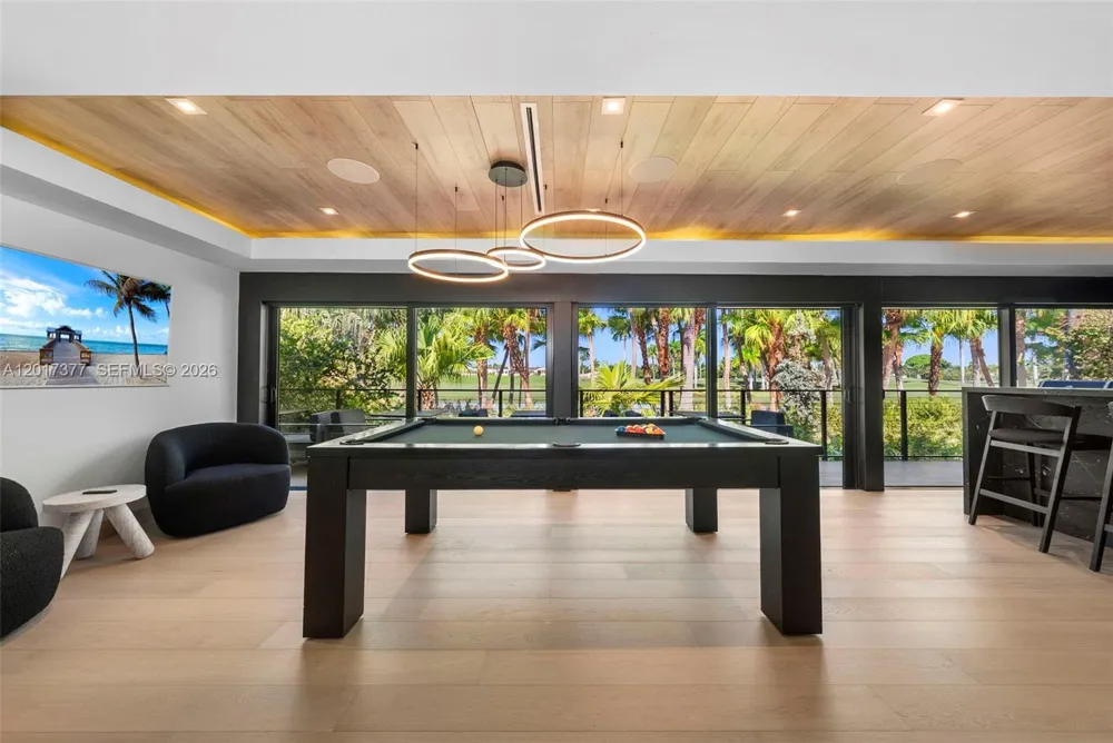 5750 La Gorce Dr Miami Beach, FL 33140