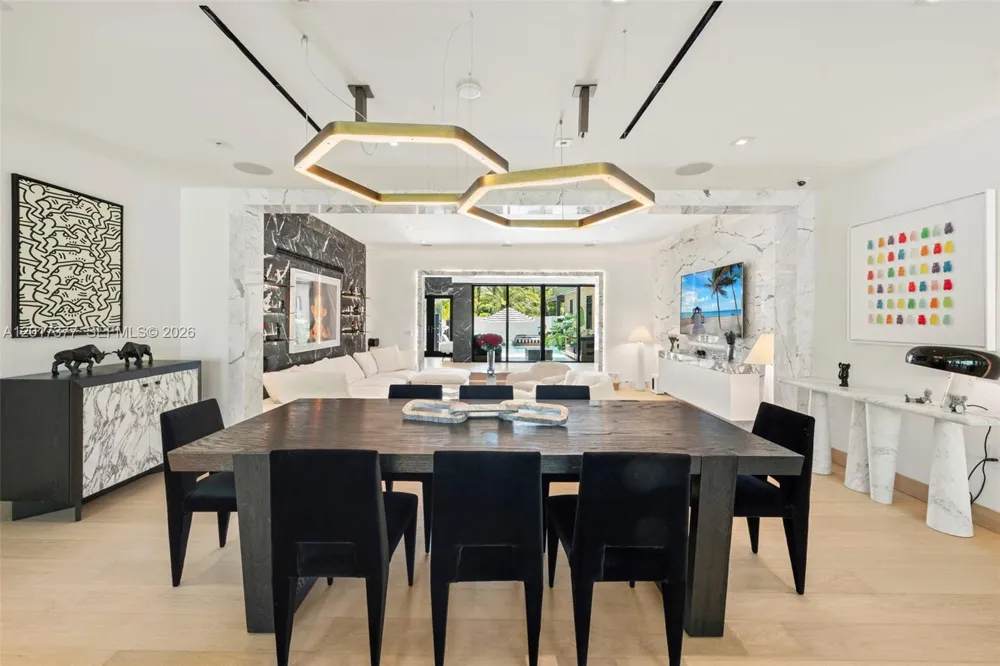 5750 La Gorce Dr Miami Beach, FL 33140