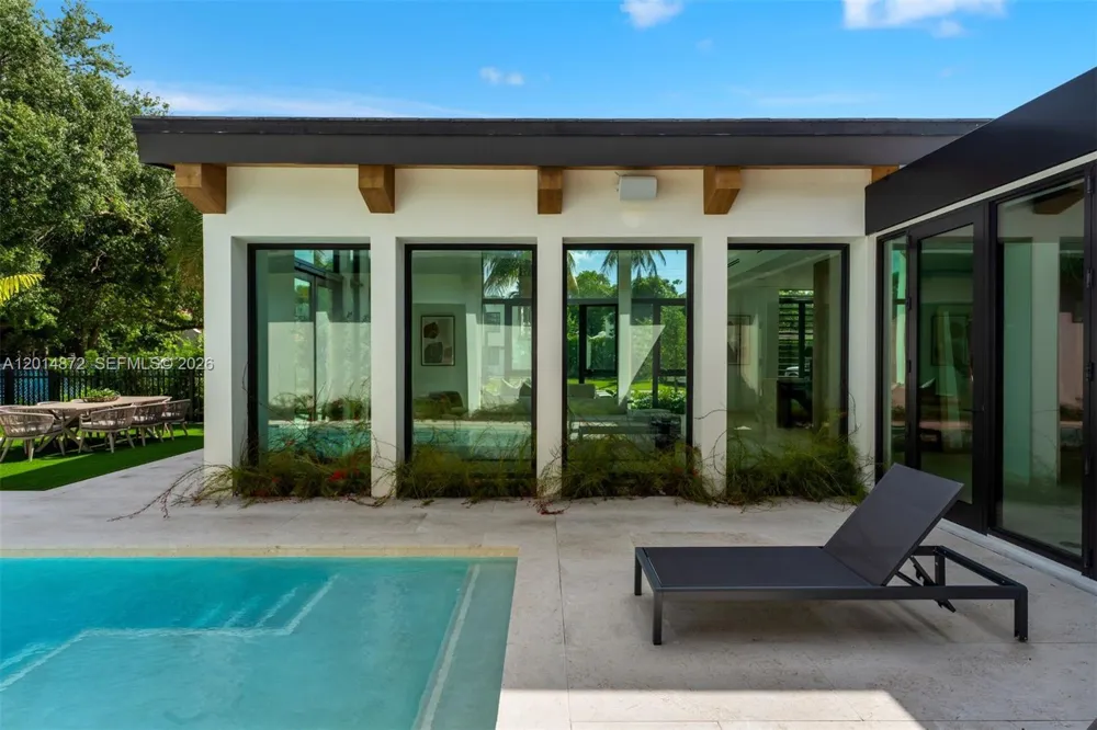 6716 San Vicente St Coral Gables, FL 33146