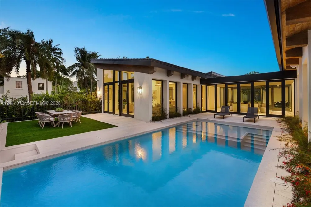 6716 San Vicente St Coral Gables, FL 33146