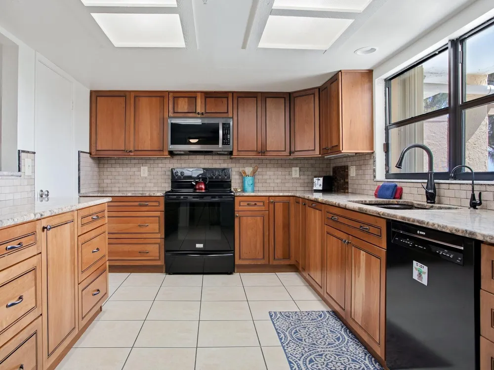 1005 GULF BOULEVARD #10 Indian Rocks Beach, FL 33785