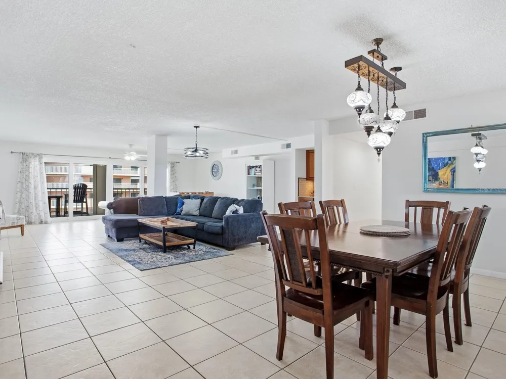 1005 GULF BOULEVARD #10 Indian Rocks Beach, FL 33785