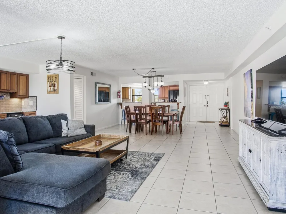 1005 GULF BOULEVARD #10 Indian Rocks Beach, FL 33785