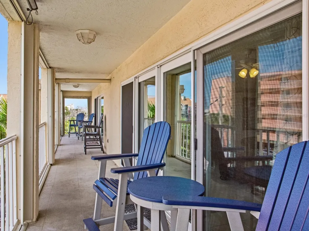 1005 GULF BOULEVARD #10 Indian Rocks Beach, FL 33785