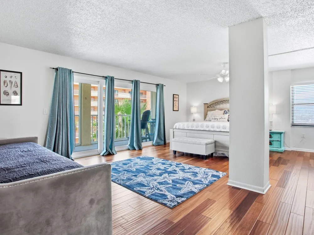 1005 GULF BOULEVARD #10 Indian Rocks Beach, FL 33785