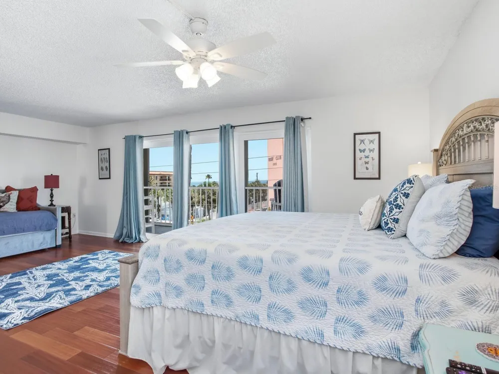 1005 GULF BOULEVARD #10 Indian Rocks Beach, FL 33785
