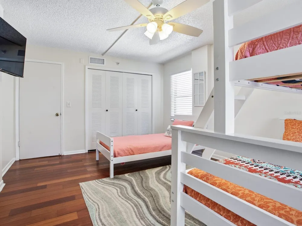 1005 GULF BOULEVARD #10 Indian Rocks Beach, FL 33785