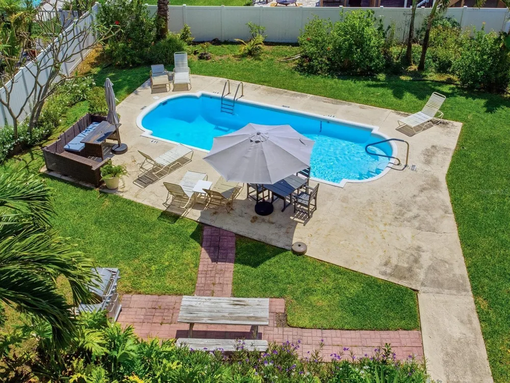 1005 GULF BOULEVARD #10 Indian Rocks Beach, FL 33785