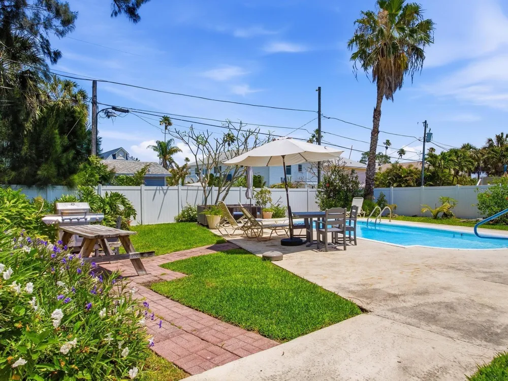 1005 GULF BOULEVARD #10 Indian Rocks Beach, FL 33785