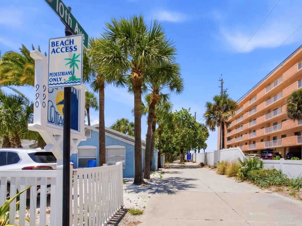 1005 GULF BOULEVARD #10 Indian Rocks Beach, FL 33785