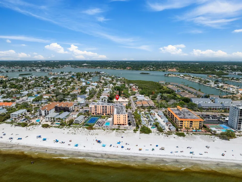 1005 GULF BOULEVARD #10 Indian Rocks Beach, FL 33785