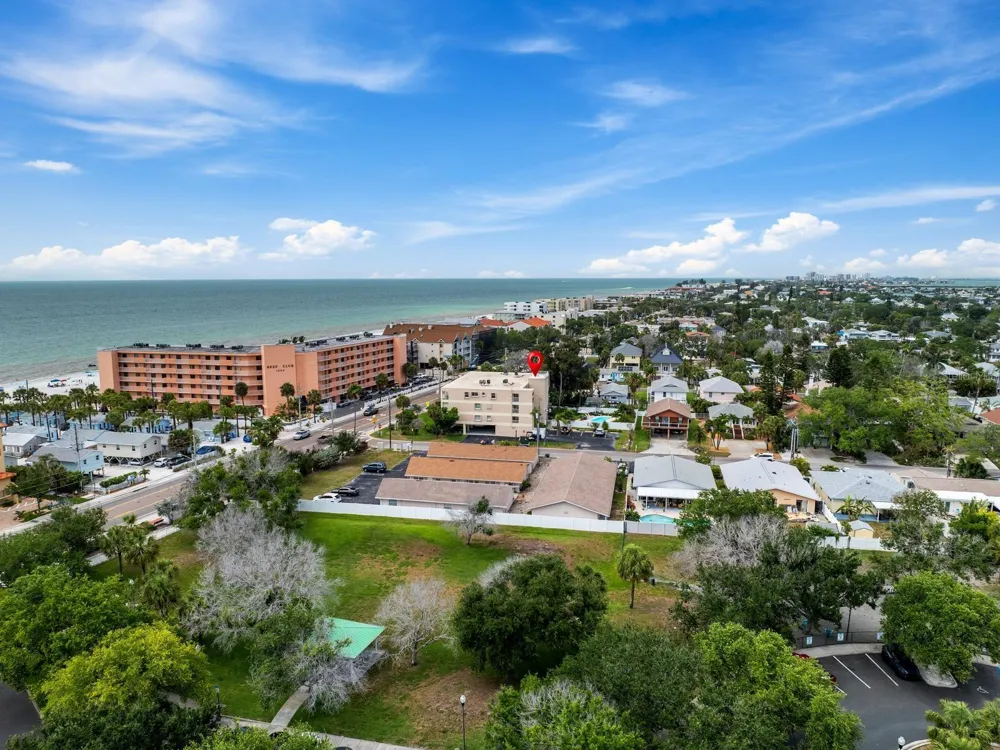 1005 GULF BOULEVARD #10 Indian Rocks Beach, FL 33785