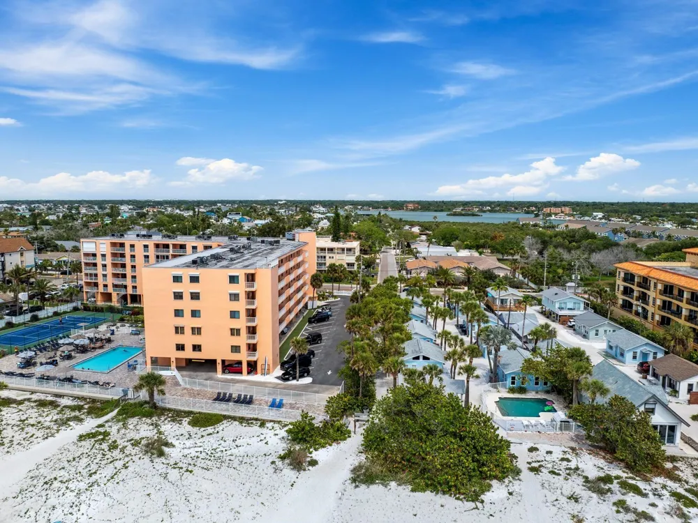 1005 GULF BOULEVARD #10 Indian Rocks Beach, FL 33785