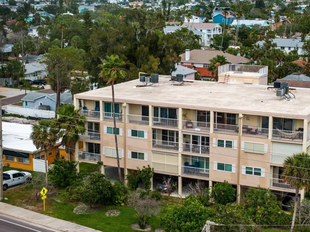 1005 GULF BOULEVARD #10 Indian Rocks Beach, FL 33785