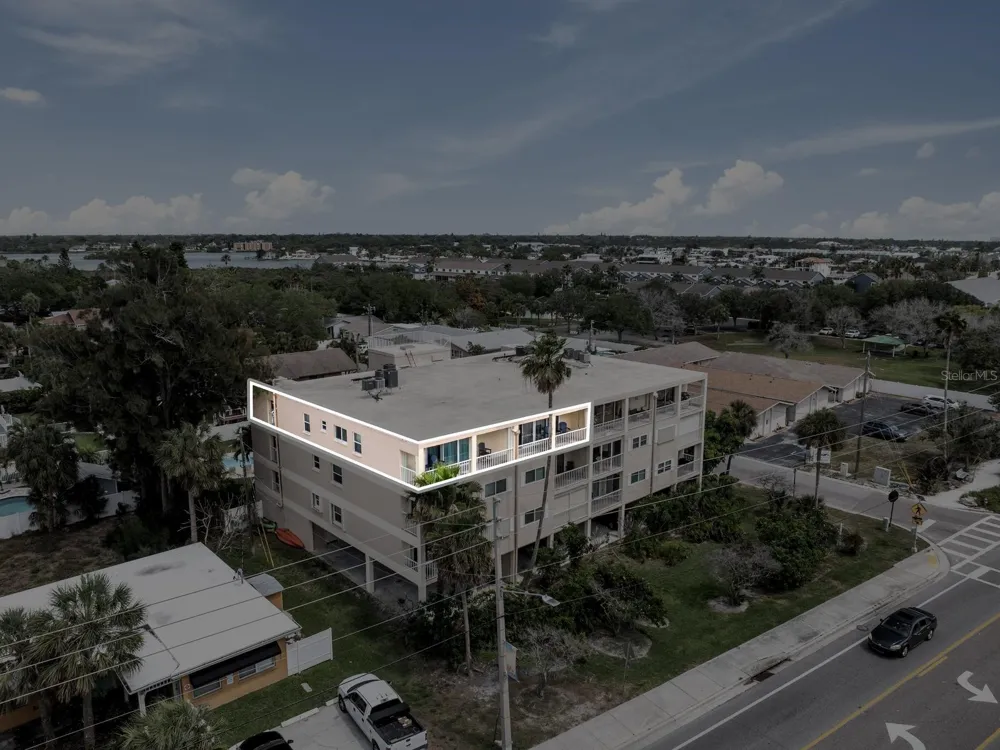 1005 GULF BOULEVARD #10 Indian Rocks Beach, FL 33785