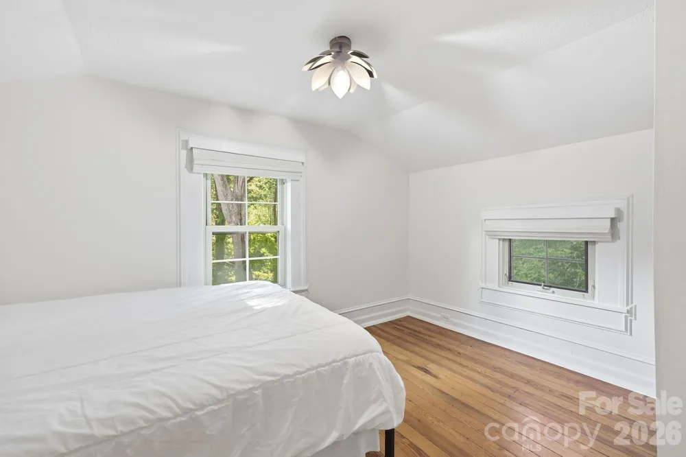 150 Pacolet Street Tryon, NC 28782