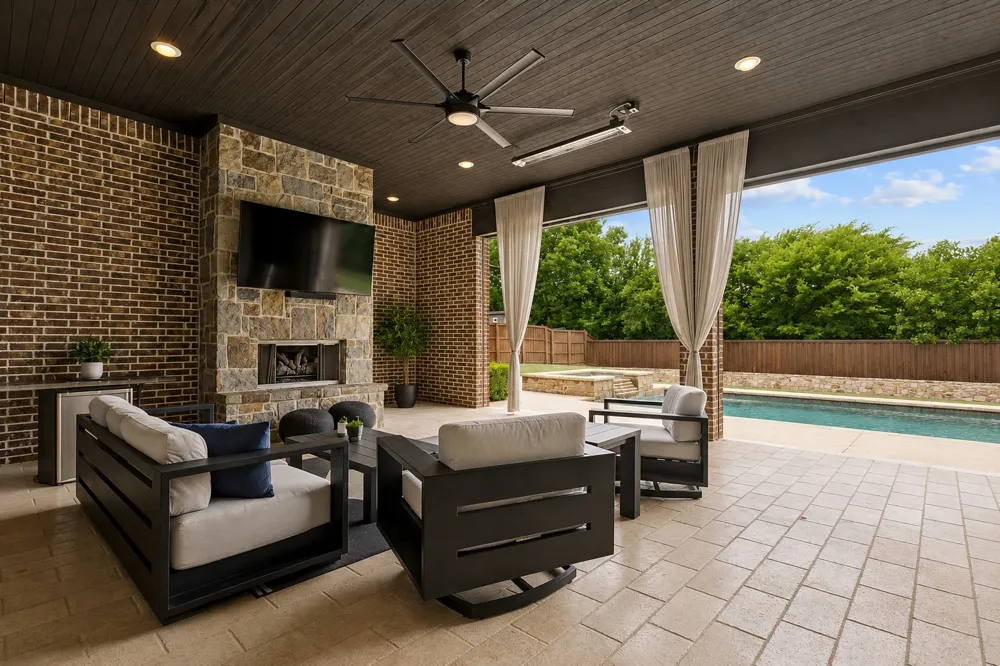 2042 Miracle Point(e) Drive Southlake, TX 76092