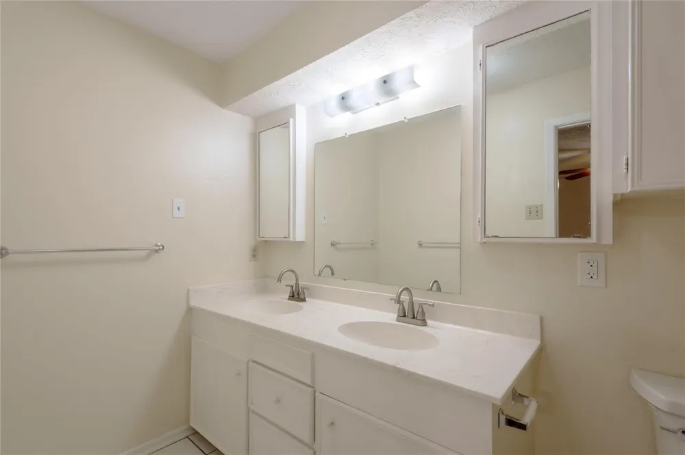 138 Summer Place #B Huntsville, TX 77340