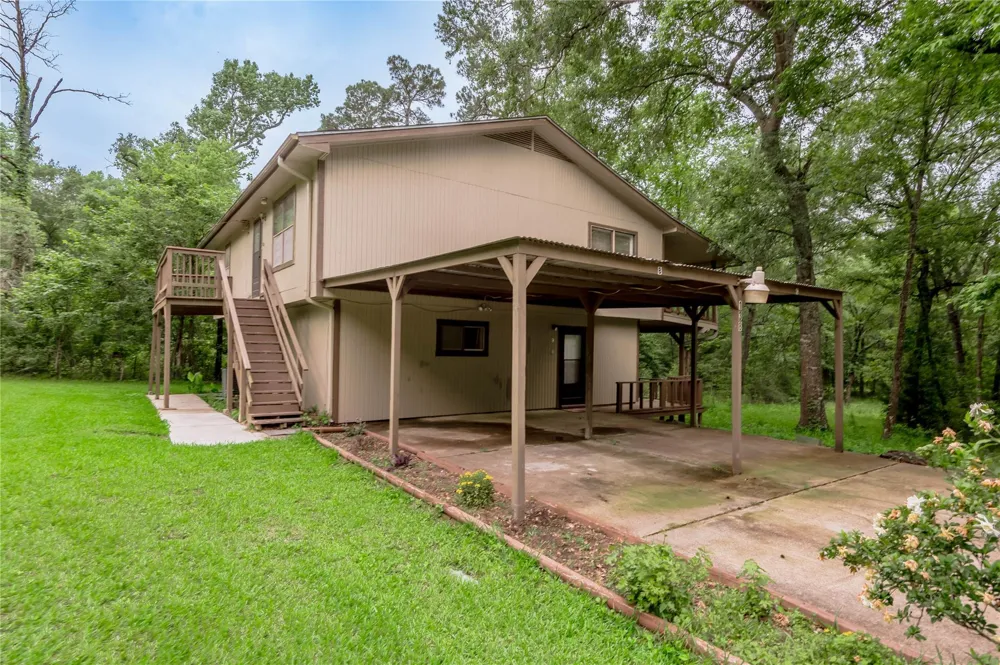 138 Summer Place #B Huntsville, TX 77340