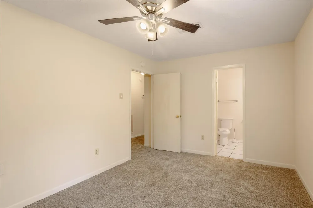 138 Summer Place #B Huntsville, TX 77340