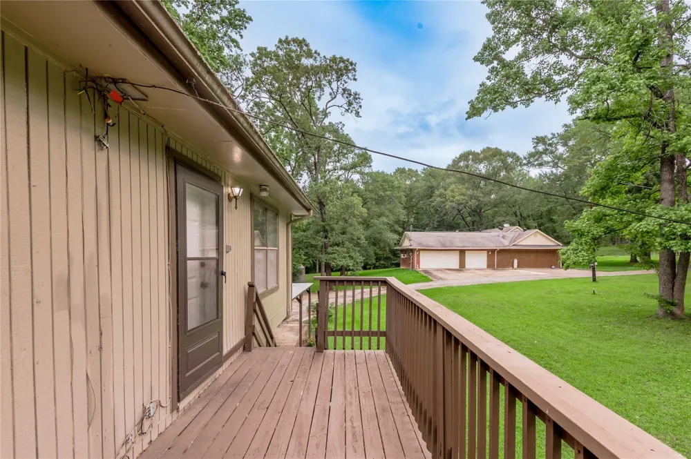 138 Summer Place #B Huntsville, TX 77340