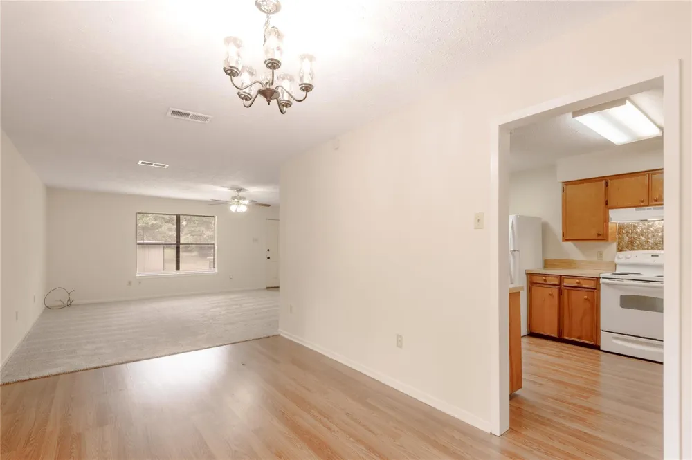 138 Summer Place #B Huntsville, TX 77340