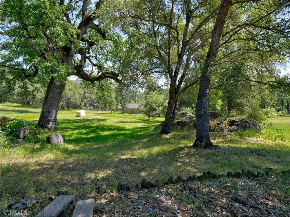 51300 Road 426 Oakhurst, CA 93644