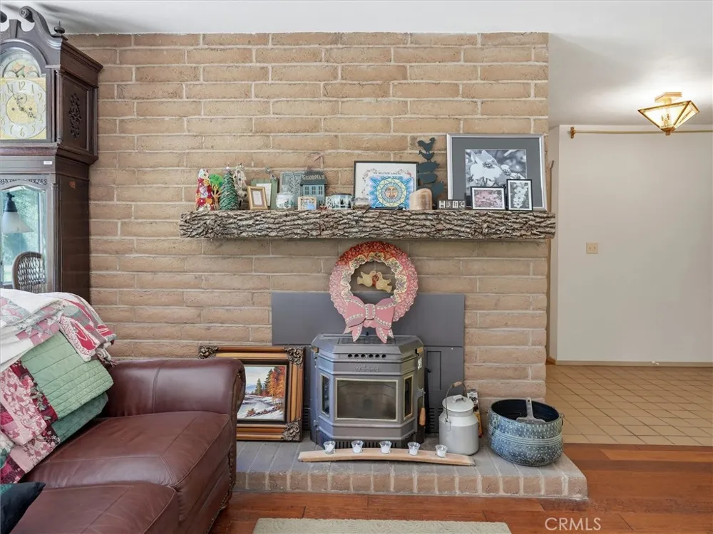 51300 Road 426 Oakhurst, CA 93644