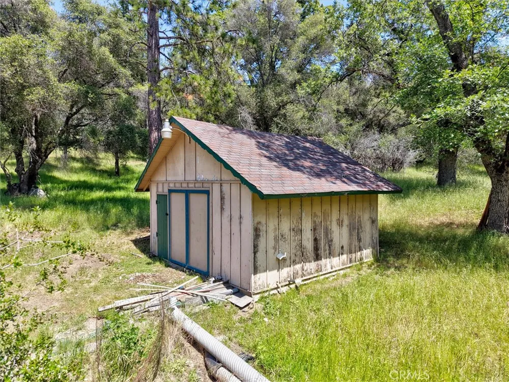 51300 Road 426 Oakhurst, CA 93644