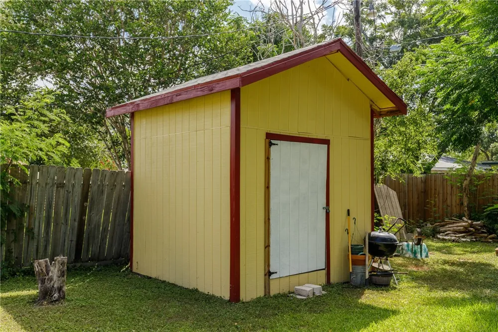 4002 Willow Street Corpus Christi, TX 78411
