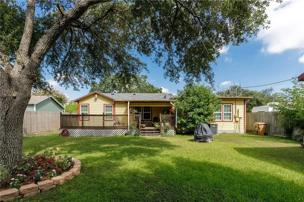 4002 Willow Street Corpus Christi, TX 78411