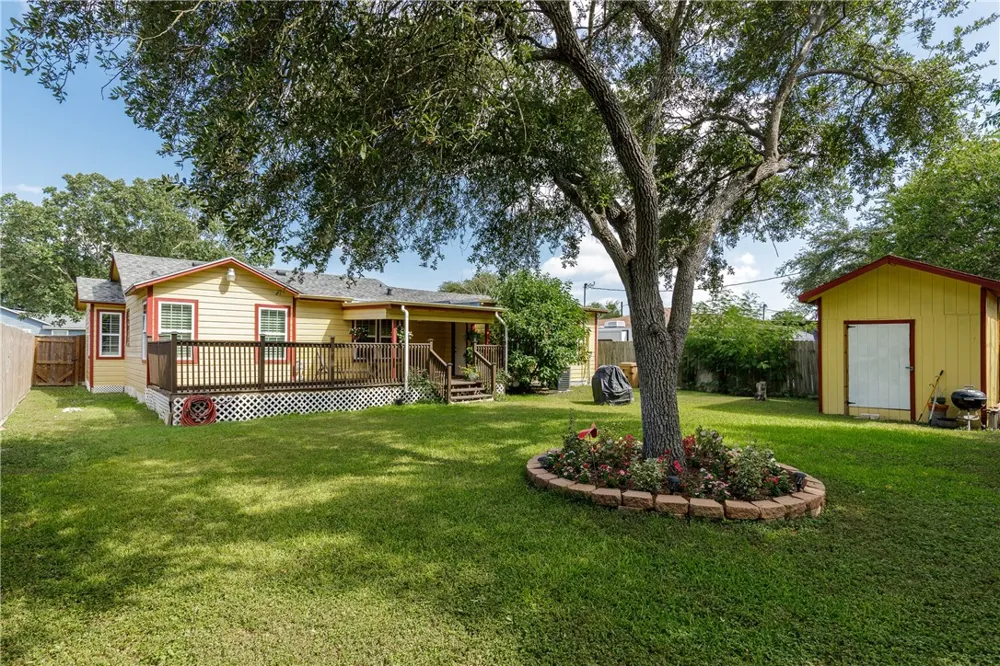 4002 Willow Street Corpus Christi, TX 78411