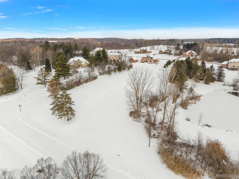 8267 Sandi Lane Bruce Township, MI 48065
