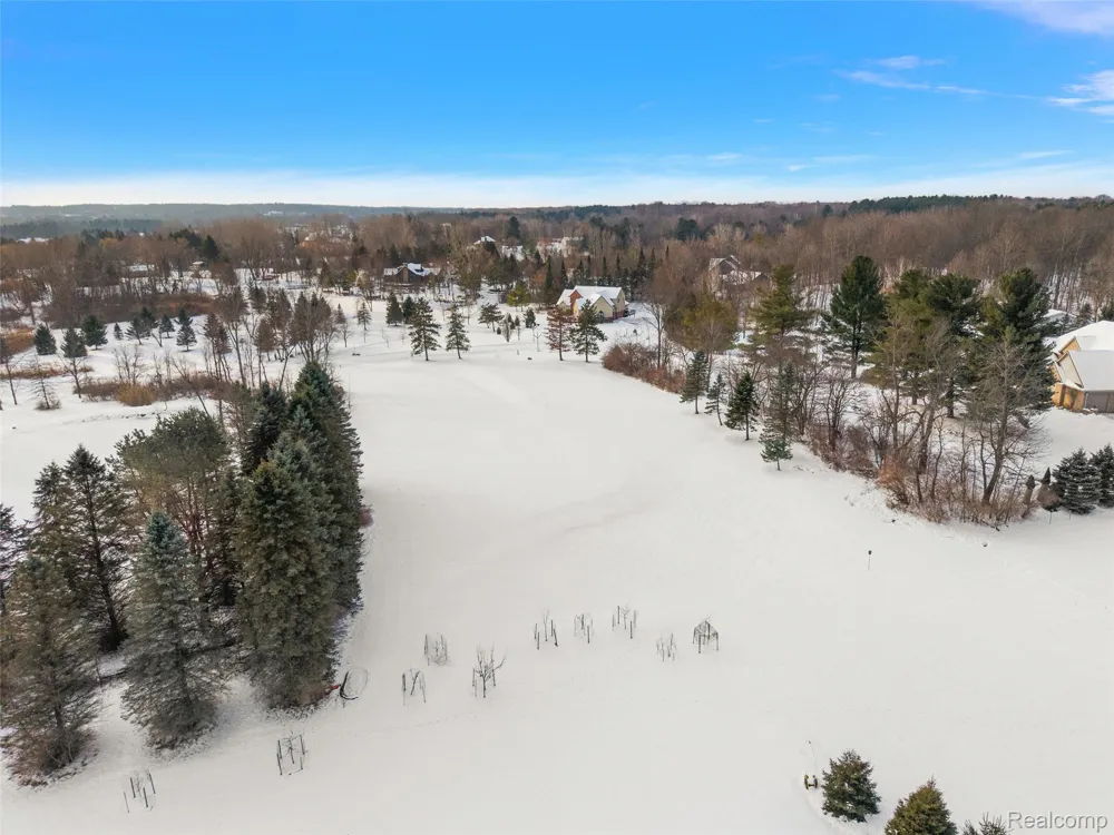 8267 Sandi Lane Bruce Township, MI 48065