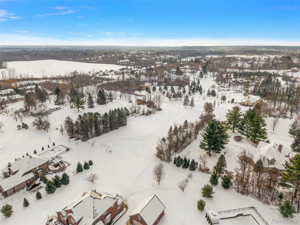 8267 Sandi Lane Bruce Township, MI 48065