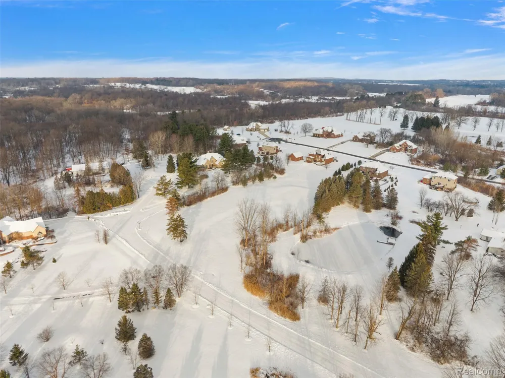 8267 Sandi Lane Bruce Township, MI 48065