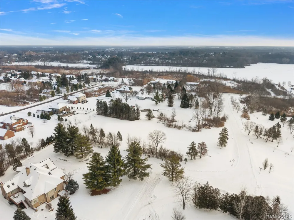 8267 Sandi Lane Bruce Township, MI 48065