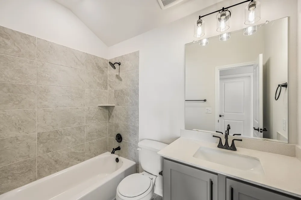 8601 Dongan Drive Austin, TX 78744