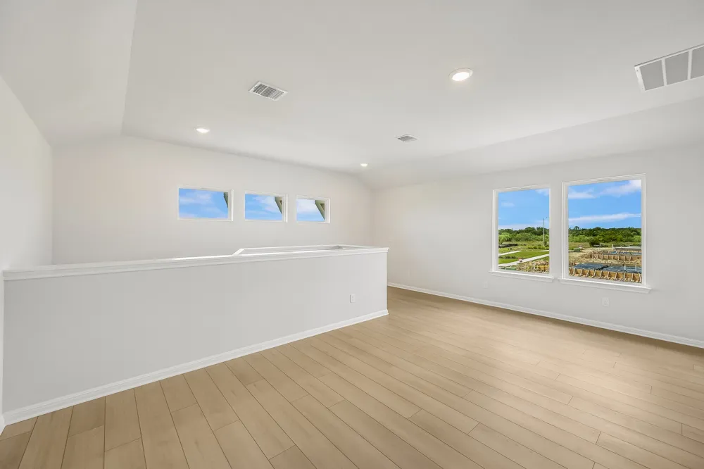 8601 Dongan Drive Austin, TX 78744