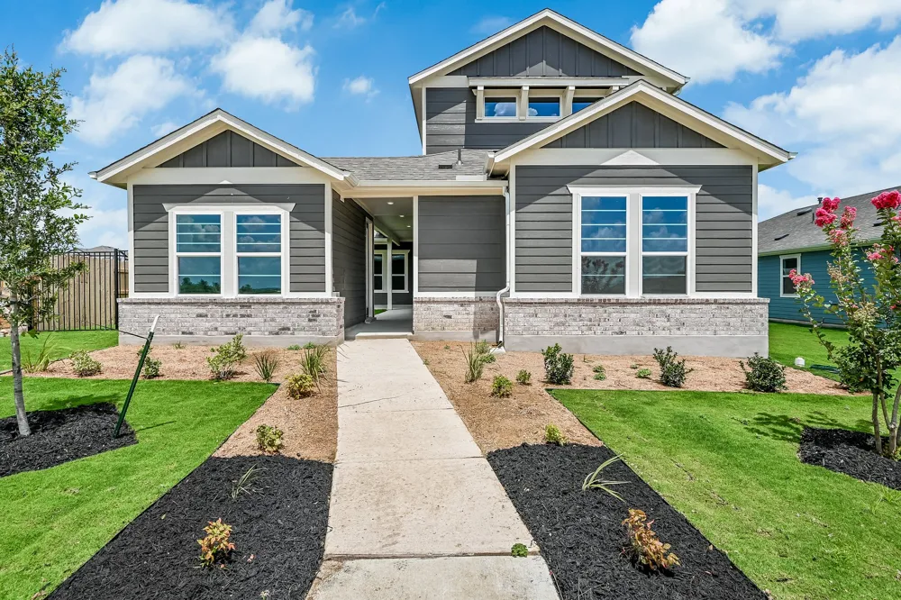 8601 Dongan Drive Austin, TX 78744