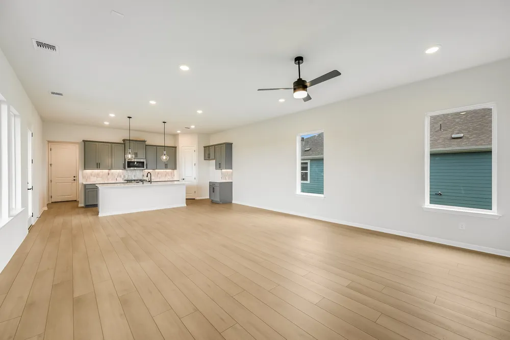 8601 Dongan Drive Austin, TX 78744