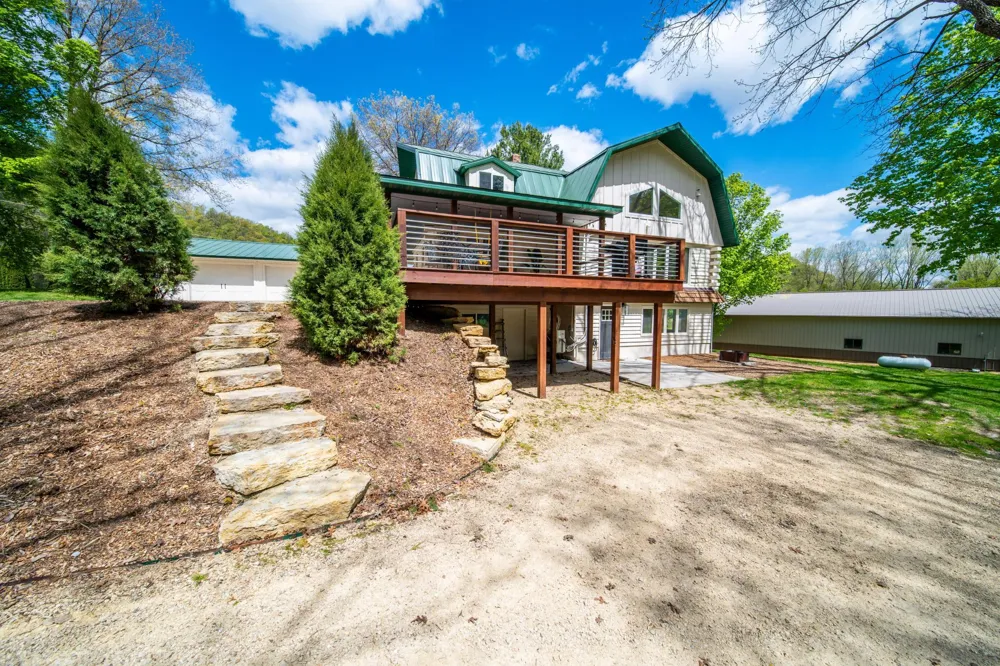 71516 Highway 63 Lake City, MN 55041
