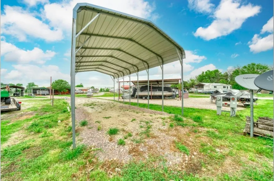 Pelican Isle Drive Kerens, TX 75144