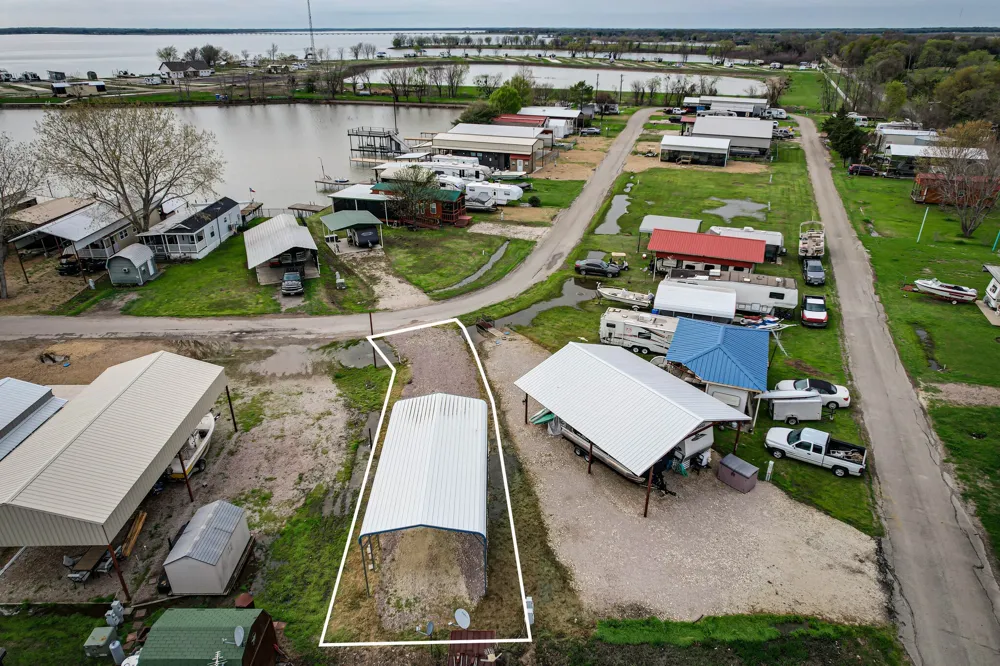 Pelican Isle Drive Kerens, TX 75144