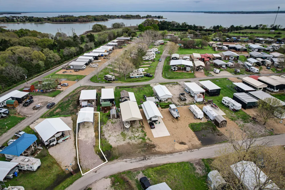 Pelican Isle Drive Kerens, TX 75144