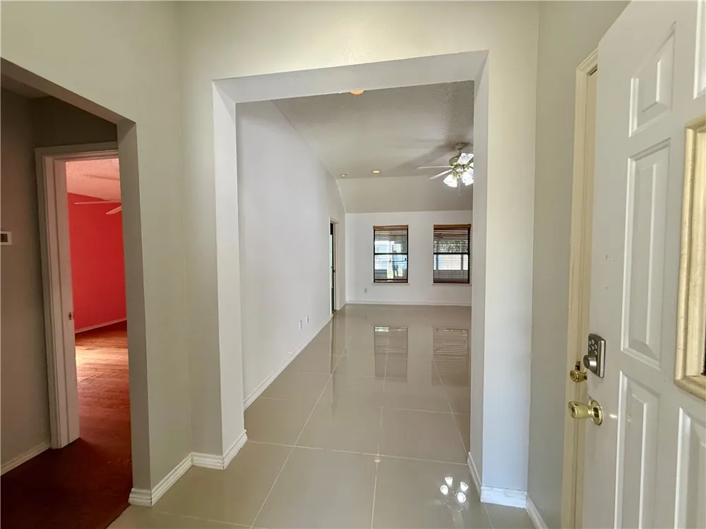2221 Coronado Drive Ingleside, TX 78362