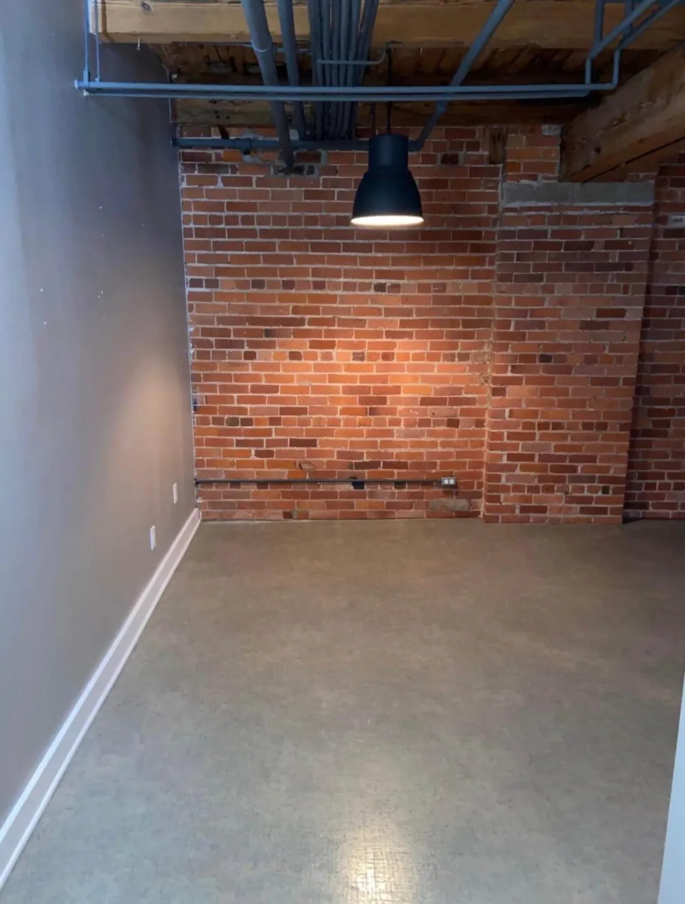 6533 E Jefferson Avenue #LL06 Detroit City, MI 48207