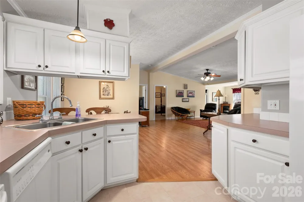 2504 Cottage Lane Liberty Hill, SC 29074