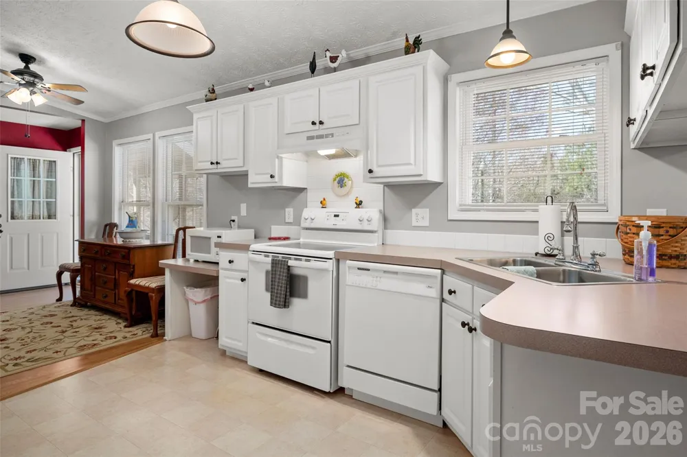 2504 Cottage Lane Liberty Hill, SC 29074